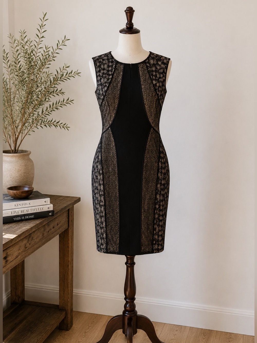 BCBGMAXAZRIA Jazelle Black Nude Lace Bodycon Sheath Cocktail Dress Size 6